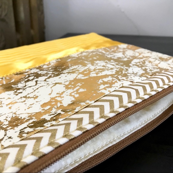Gold Ribbon Zipper Pouch - Picture 8 of 8